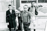 1983 skinheads braces tee shirts oi fashion  london street